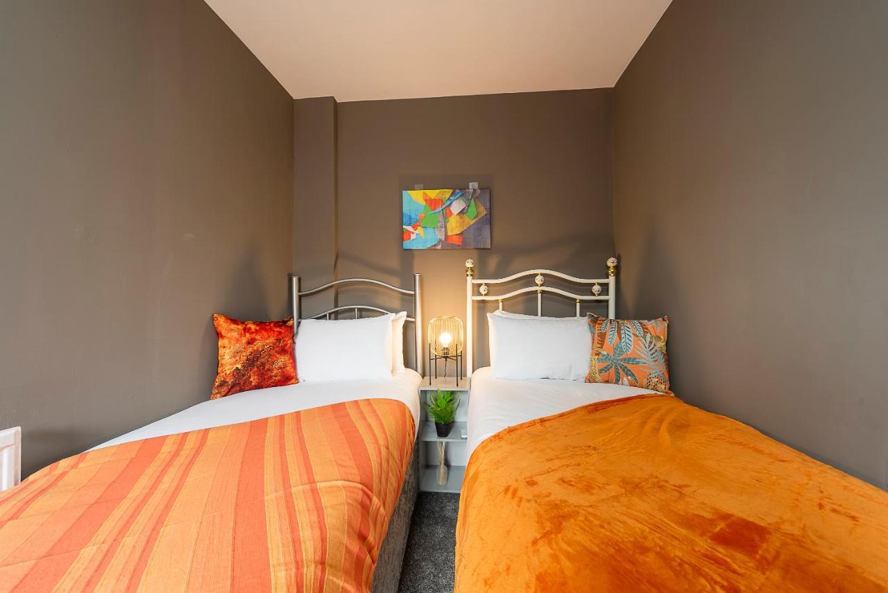 Art-Filled Bohemian 1 Bedroom Apt 2 Beds Colourful Praise Inn Apartment Kingston upon Hull Buitenkant foto